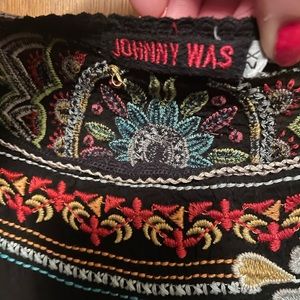 Johnny was blouse/dress